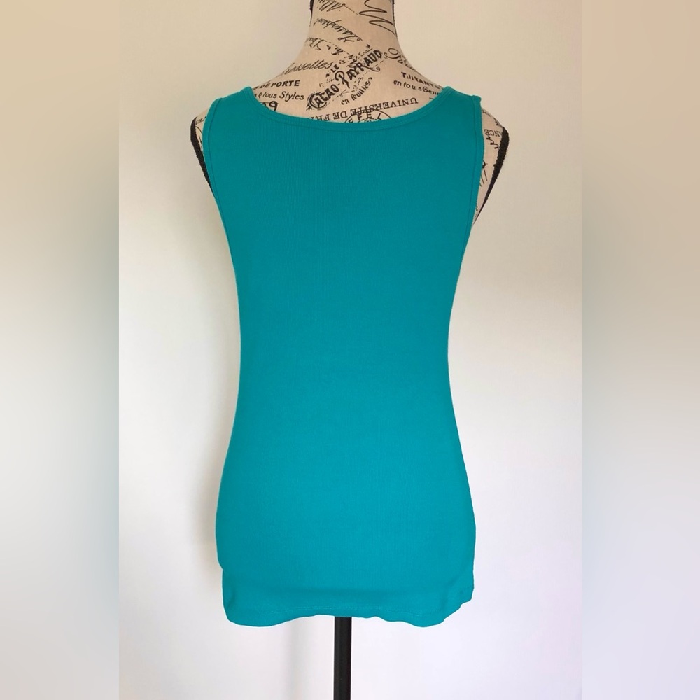 🌟2/$20🌟 Blue Ribbed Tank Top - Picture 3 of 6